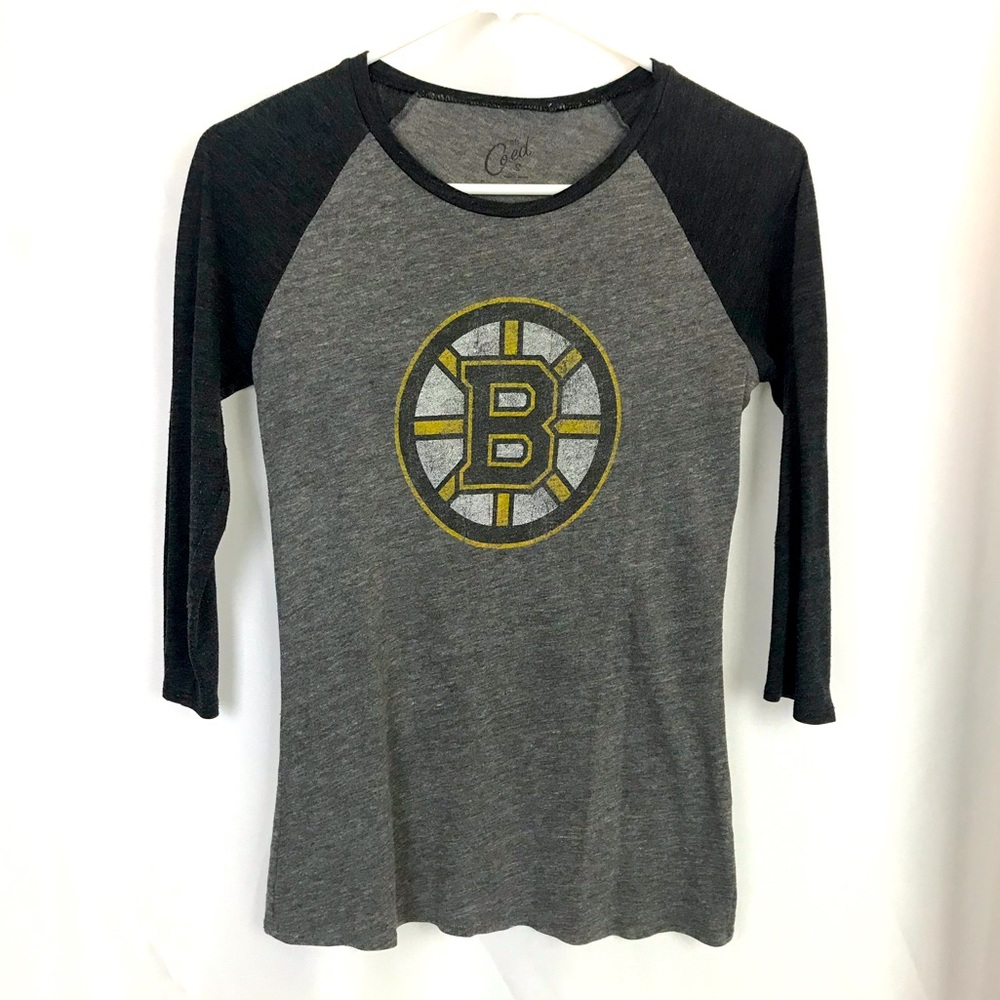 Boston Bruins baseball-style tee. Small